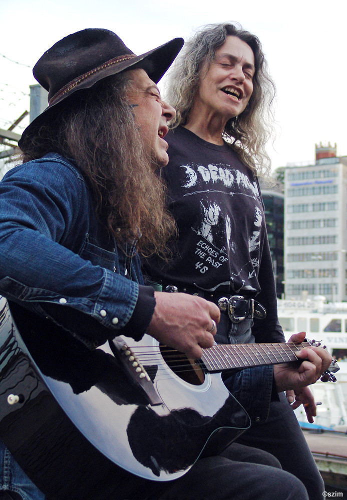 Fred & Toody (Dead Moon), 2009