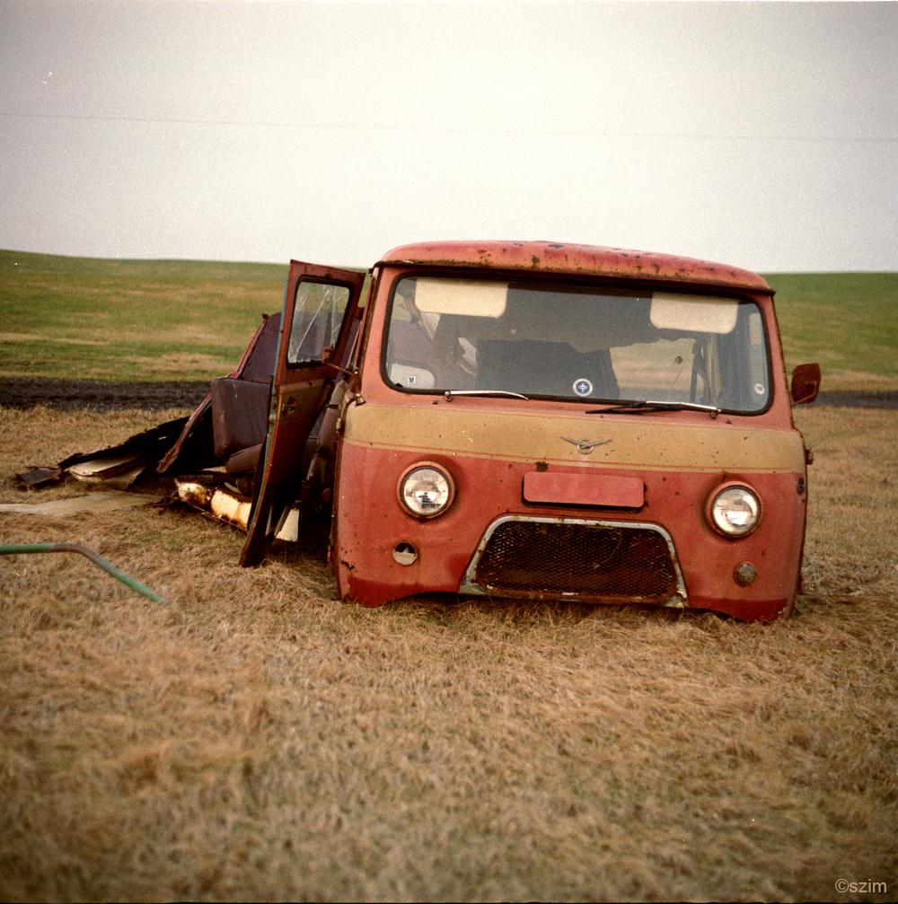 2006 Iceland rusty van_szim